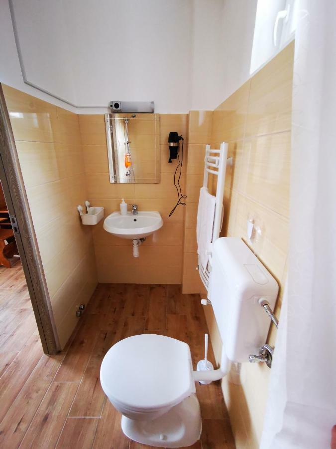 Air&Day Bed & Breakfast Vecsés Dış mekan fotoğraf